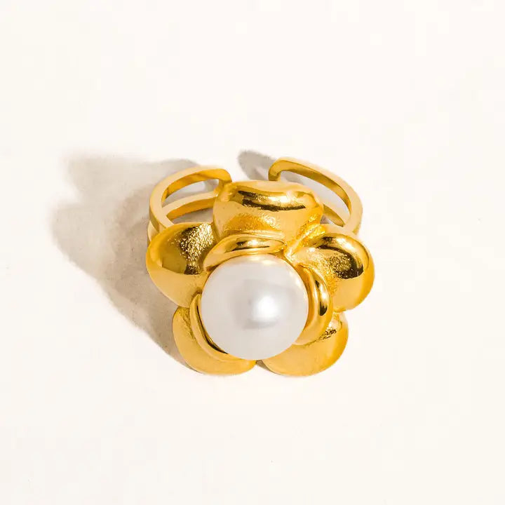 Nadia Flower Pearl Ring
