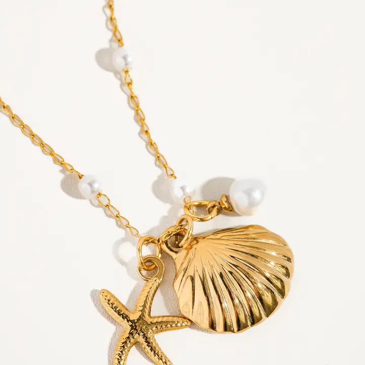 Capella Seashell Necklace