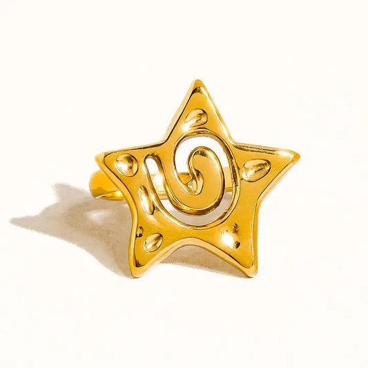 Lilia Star Ring