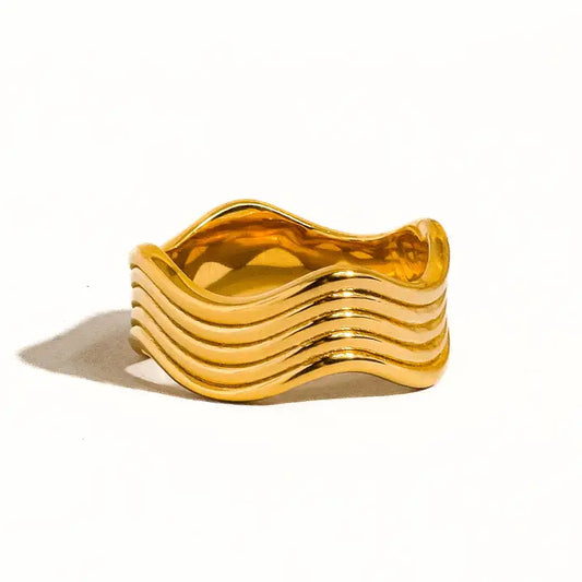 Ivy Wavy Ring