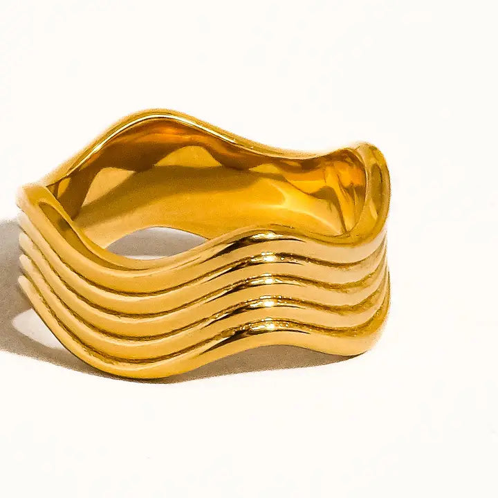 Ivy Wavy Ring