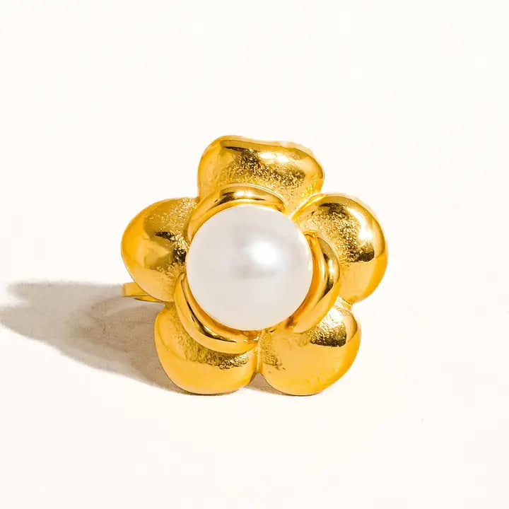 Nadia Flower Pearl Ring